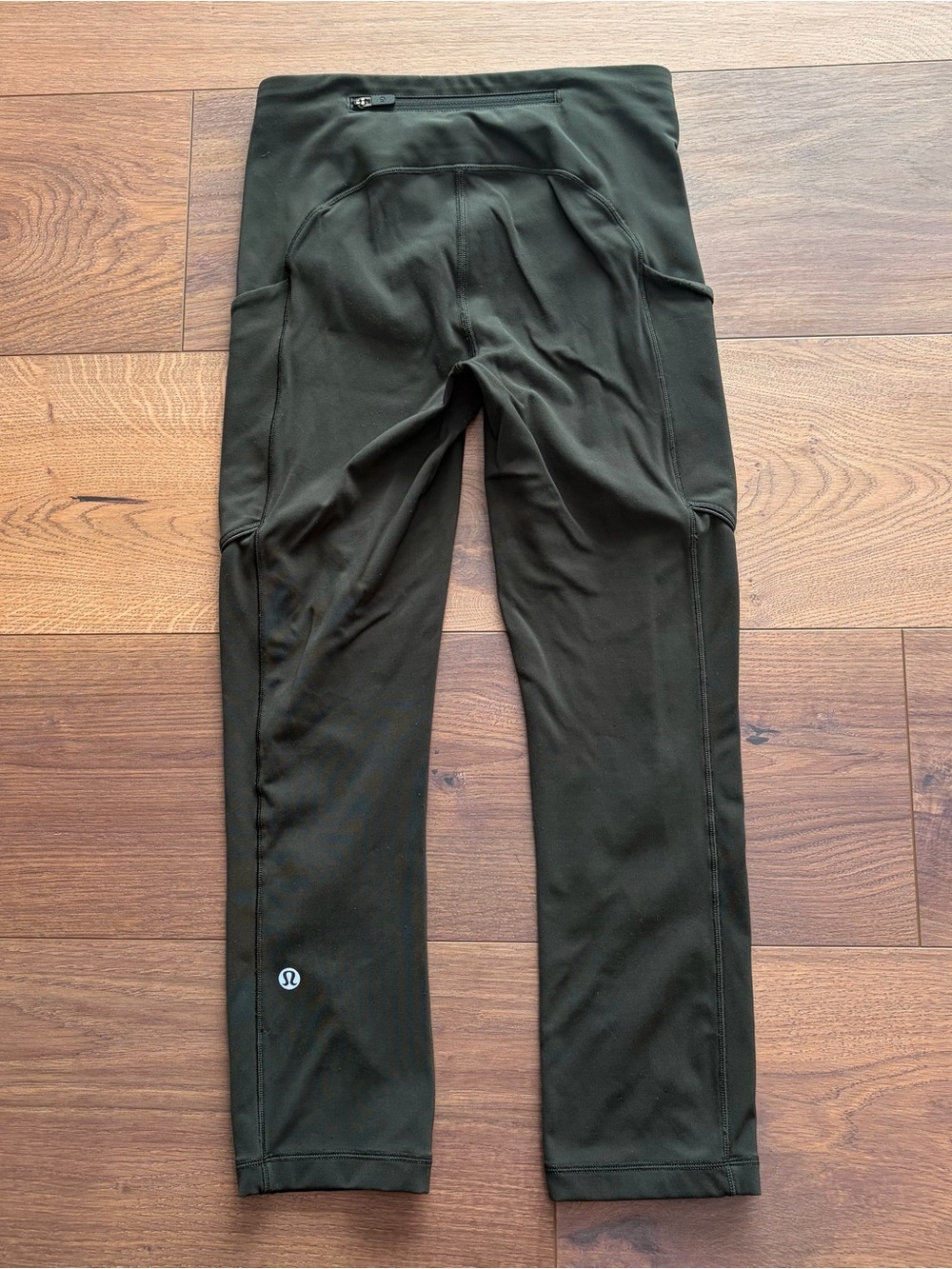 Lululemon Dark Green High-Rise Leggings w Pockets!